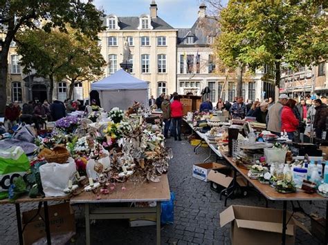 zwarte markt antwerpen|Vrijdagmarkt (Antwerpen)